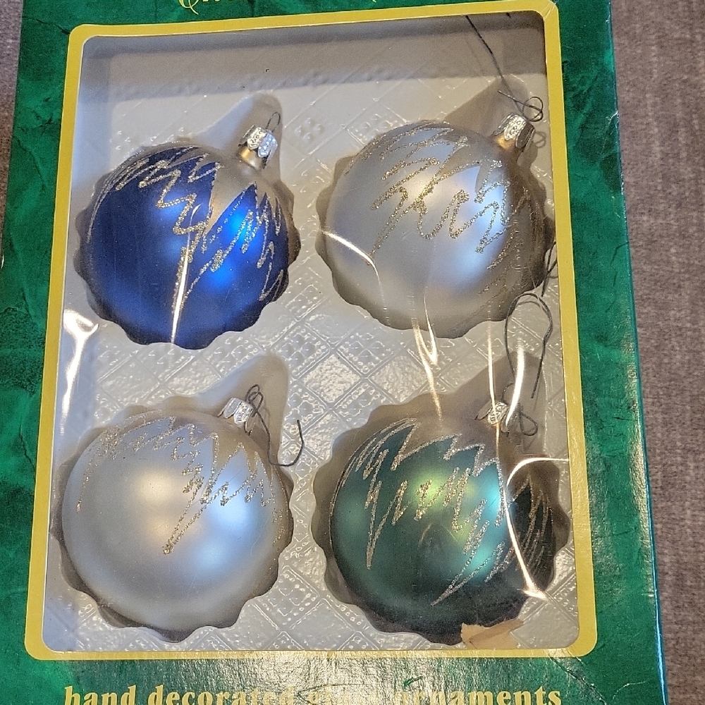 5 For 25.00/Blue/Green/Gold  Holiday Ornament Set/4 EUC